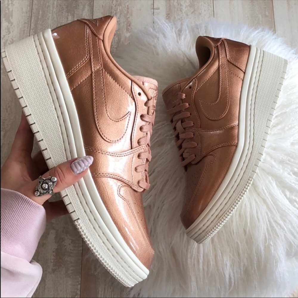 NWT Nike Air Jordan  rose gold - Picture 2 of 8